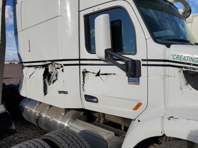 1NPBDH9X3GD327693 - 2016 PETERBILT 579 WHITE photo 9