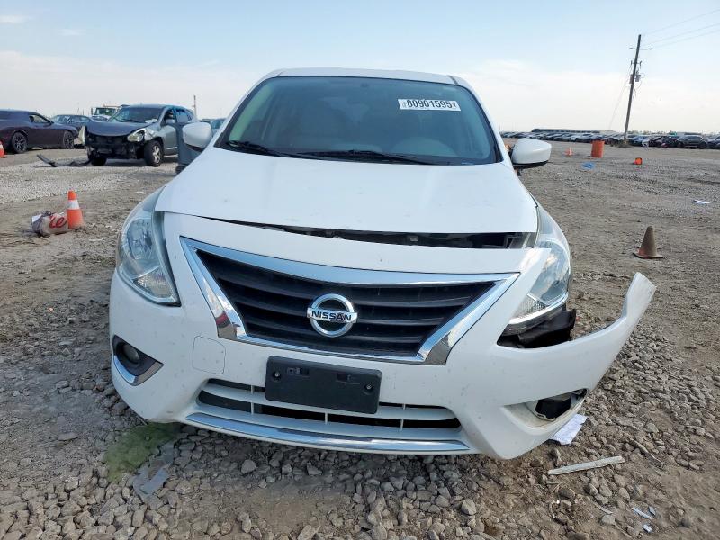 3N1CN7APXFL821009 - 2015 NISSAN VERSA S WHITE photo 5