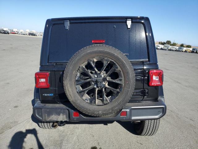 1C4JJXP66MW716215 - 2021 JEEP WRANGLER U SAHARA 4XE BLACK photo 6