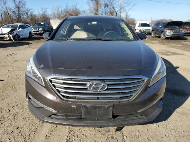 5NPE24AF2FH115916 - 2015 HYUNDAI SONATA SE BROWN photo 5