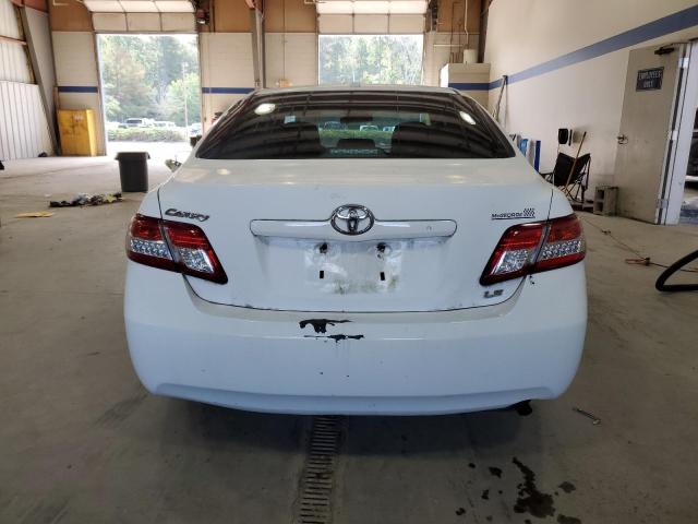 4T1BF3EK8BU591737 - 2011 TOYOTA CAMRY BASE WHITE photo 6