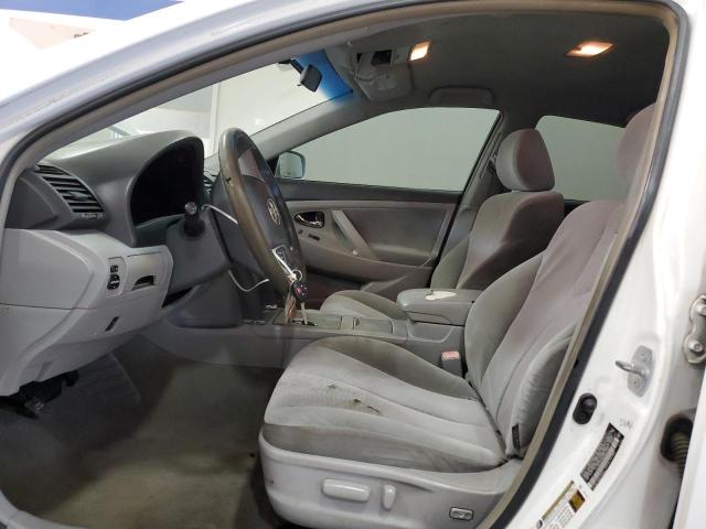 4T1BF3EK8BU591737 - 2011 TOYOTA CAMRY BASE WHITE photo 7
