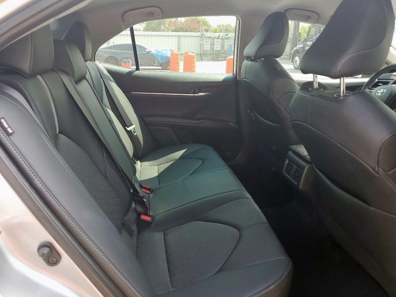 4T1K61AK7PU784009 - 2023 TOYOTA CAMRY XSE SILVER photo 10