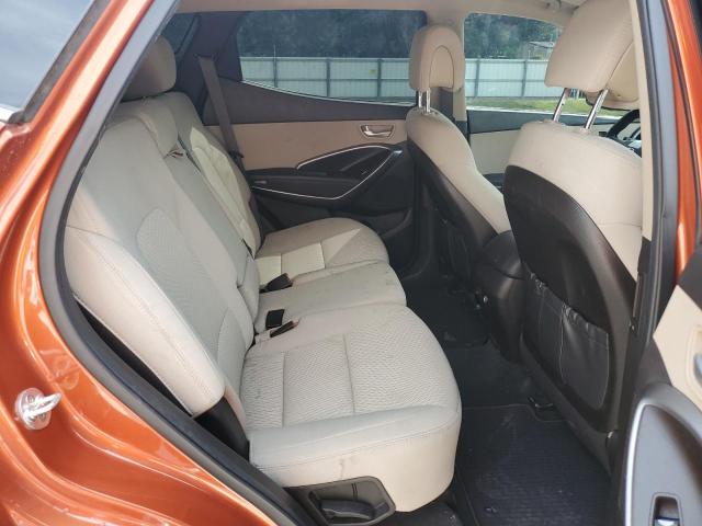 5XYZU3LB4HG383974 - 2017 HYUNDAI SANTA FE S Orange photo 11