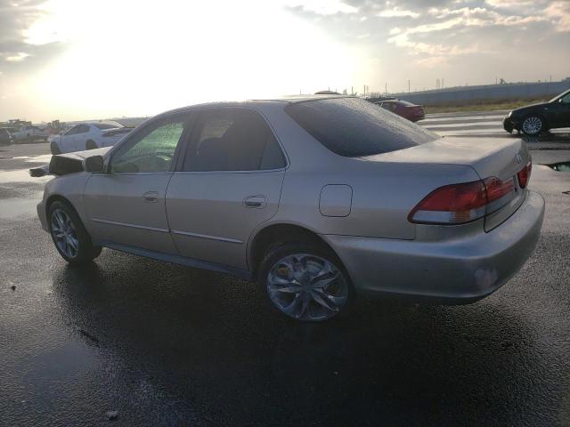 1HGCG56421A034597 - 2001 HONDA ACCORD LX BEIGE photo 2