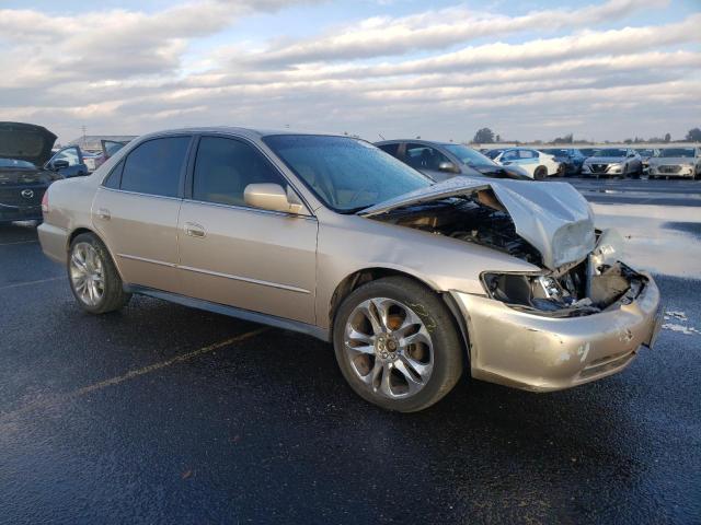 1HGCG56421A034597 - 2001 HONDA ACCORD LX BEIGE photo 4