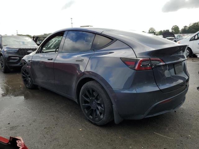 5YJYGDEE7MF190557 - 2021 TESLA MODEL Y GRAY photo 2