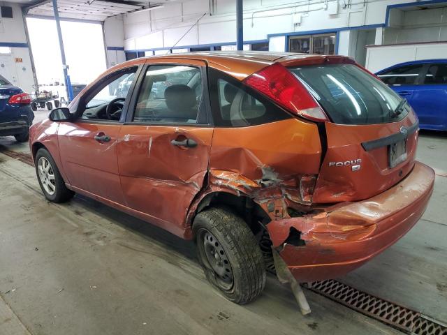 3FAFP37N45R132474 - 2005 FORD FOCUS ZX5 ORANGE photo 2