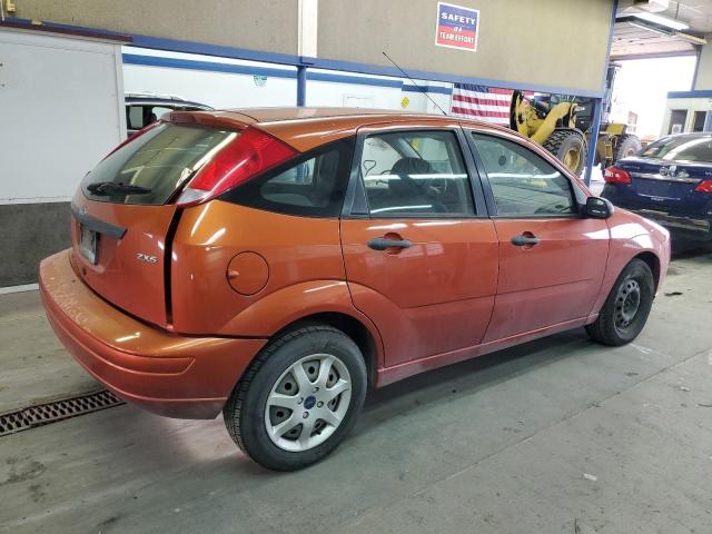 3FAFP37N45R132474 - 2005 FORD FOCUS ZX5 ORANGE photo 3