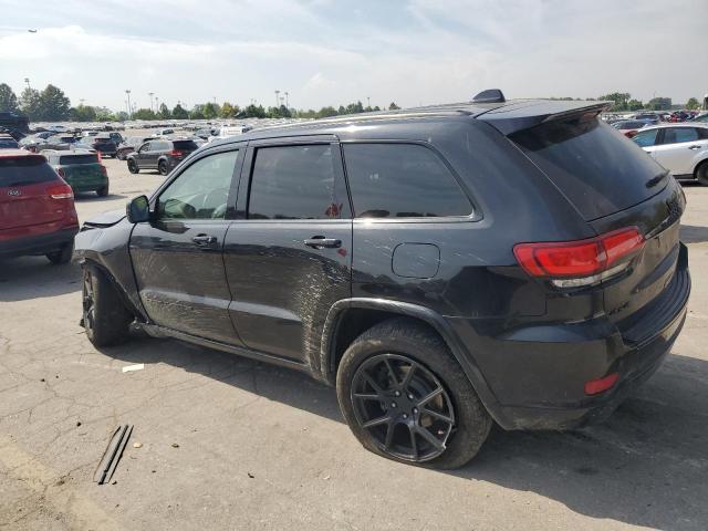 1C4RJFAG5JC376924 - 2018 JEEP GRAND CHEROKEE LAREDO შავი ფოტო 2