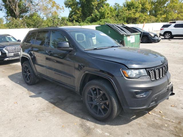 1C4RJFAG5JC376924 - 2018 JEEP GRAND CHEROKEE LAREDO შავი ფოტო 4