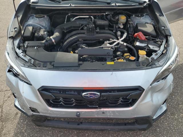 JF2GTACC2JH319129 - 2018 SUBARU CROSSTREK PREMIUM Արծաթագույն լուսանկար 12