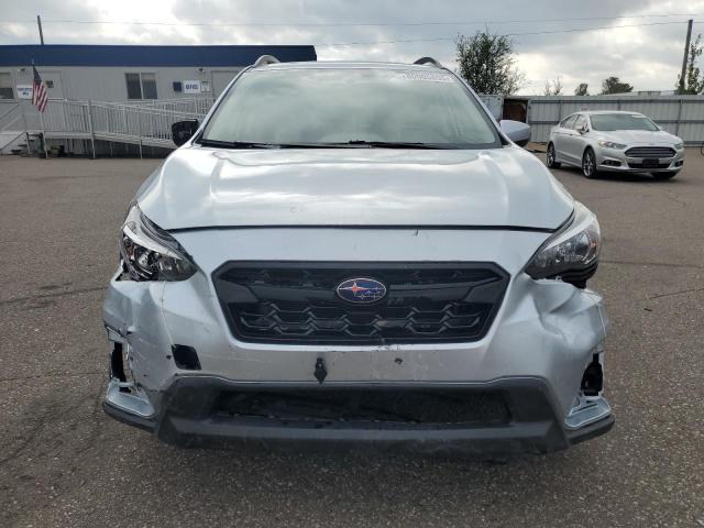 JF2GTACC2JH319129 - 2018 SUBARU CROSSTREK PREMIUM Արծաթագույն լուսանկար 5
