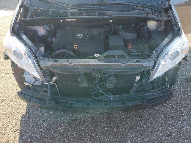 5TDYZ3DC7JS941426 - 2018 TOYOTA SIENNA XLE GRAY photo 12