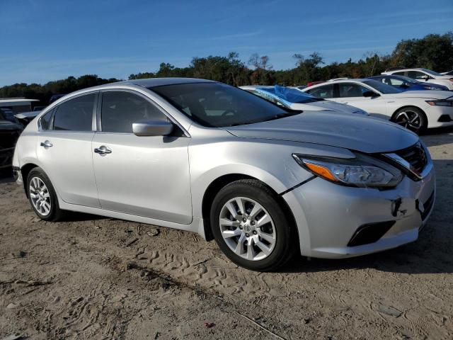 1N4AL3AP1HC275580 - 2017 NISSAN ALTIMA 2.5 SILVER photo 4