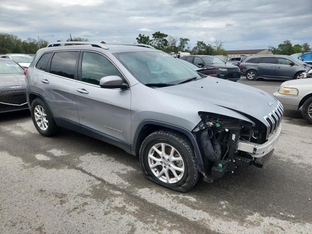 1C4PJMCS2GW271780 - 2016 JEEP CHEROKEE LATITUDE SILVER photo 4