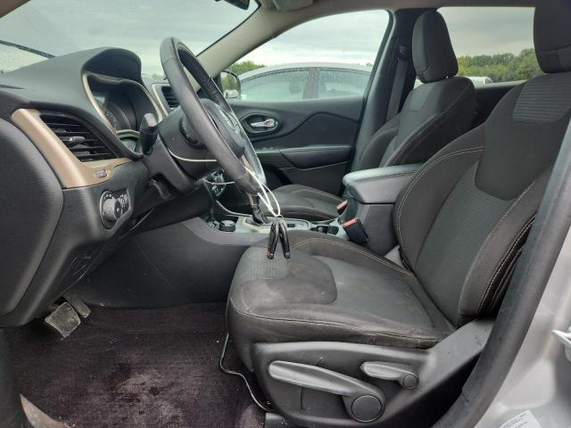 1C4PJMCS2GW271780 - 2016 JEEP CHEROKEE LATITUDE SILVER photo 7