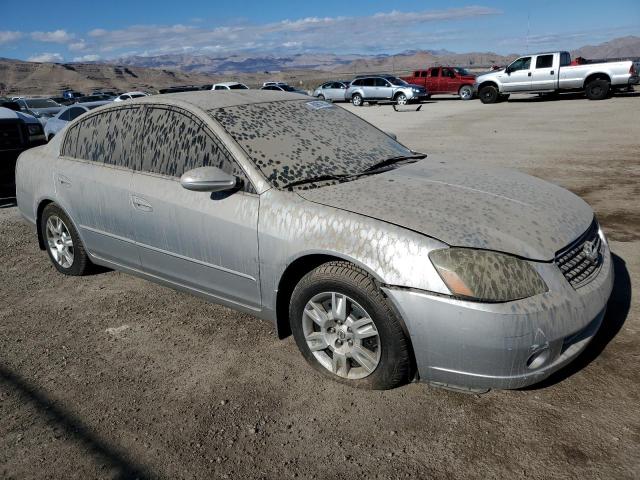 1N4AL11D95C217125 - 2004 NISSAN ALTIMA S SILVER photo 4