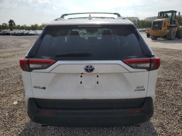 4T3RWRFVXMU026409 - 2021 TOYOTA RAV4 XLE 白色 照片 6