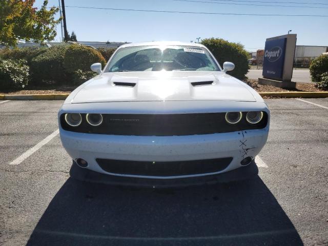 2C3CDZFJ3FH710251 - 2015 DODGE CHALLENGER R/T SCAT PACK WHITE photo 5