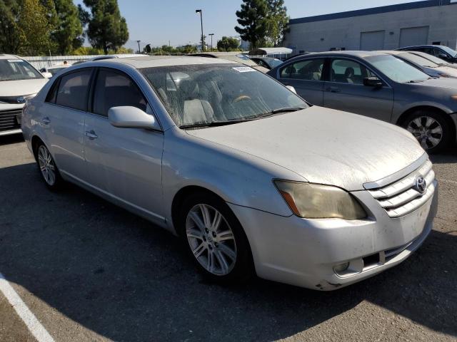 4T1BK36B86U078293 - 2006 TOYOTA AVALON XL SILVER photo 4
