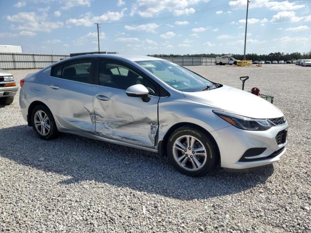 1G1BE5SM5J7226351 - 2018 CHEVROLET CRUZE LT SILVER photo 4