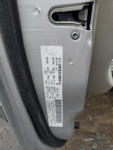 2A4RR8DG0BR785853 - 2011 CHRYSLER TOWN & COU TOURING L SILVER photo 13