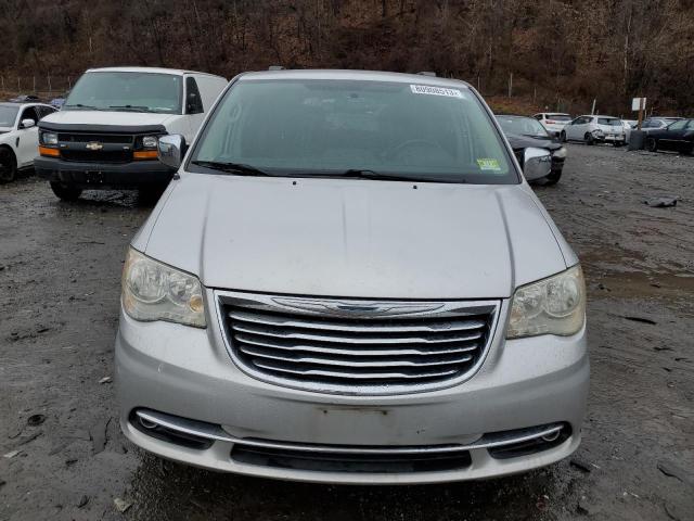 2A4RR8DG0BR785853 - 2011 CHRYSLER TOWN & COU TOURING L SILVER photo 5