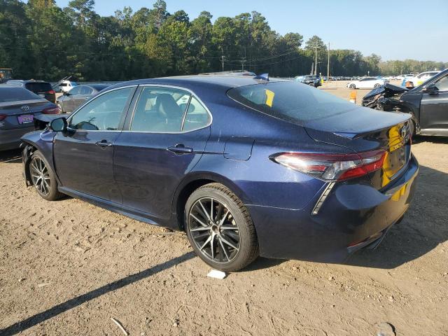 4T1G11AK2NU664734 - 2022 TOYOTA CAMRY SE BLUE photo 2