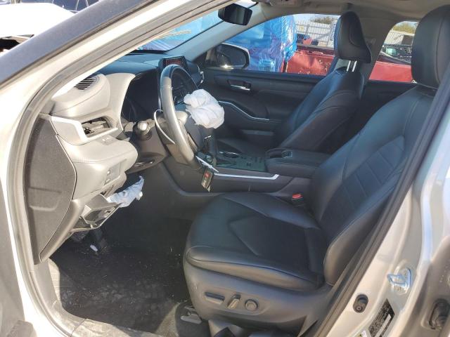 5TDGZRAH0MS056018 - 2021 TOYOTA HIGHLANDER XLE SILVER photo 7