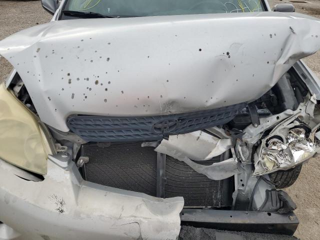 2T1KR32EX6C600242 - 2006 TOYOTA COROLLA MA XR SILVER photo 11