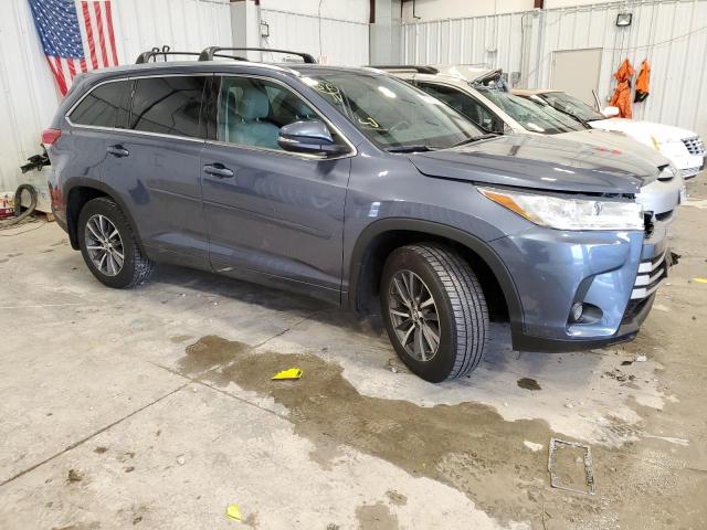 5TDJZRFH9JS867892 - 2018 TOYOTA HIGHLANDER SE CHARCOAL photo 4