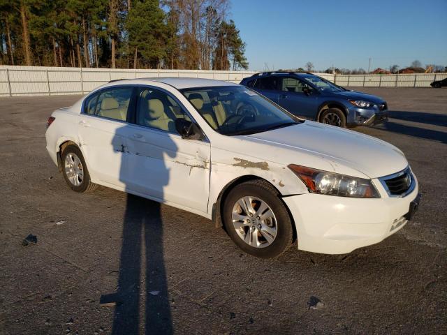 JHMCP26408C034012 - 2008 HONDA ACCORD LXP WHITE photo 4