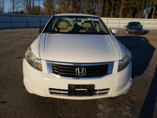 JHMCP26408C034012 - 2008 HONDA ACCORD LXP WHITE photo 5