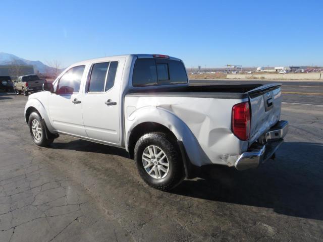 1N6AD0EVXJN747572 - 2018 NISSAN FRONTIER S SILVER photo 3