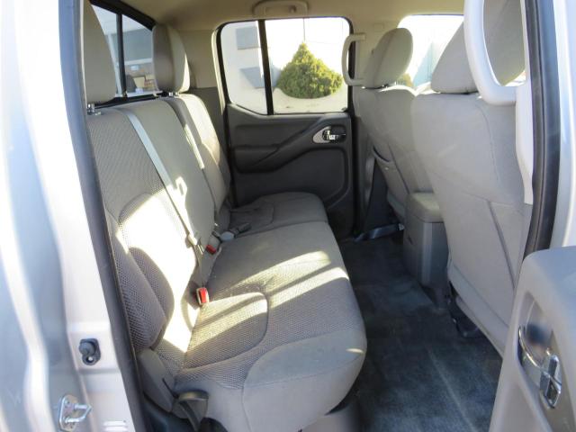 1N6AD0EVXJN747572 - 2018 NISSAN FRONTIER S SILVER photo 6