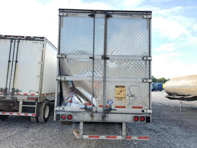 1UYVS2535FM496902 - 2015 UTILITY VS2RA WHITE photo 8