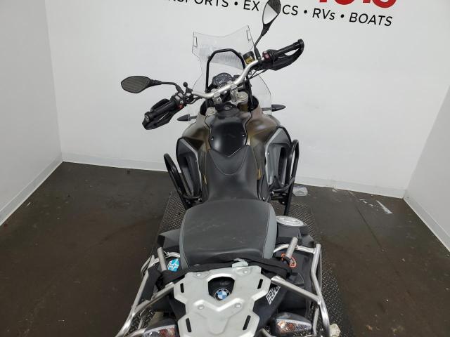 WB10B1503GZ494110 - 2016 BMW F800 GS ADVENTURE GREEN photo 6