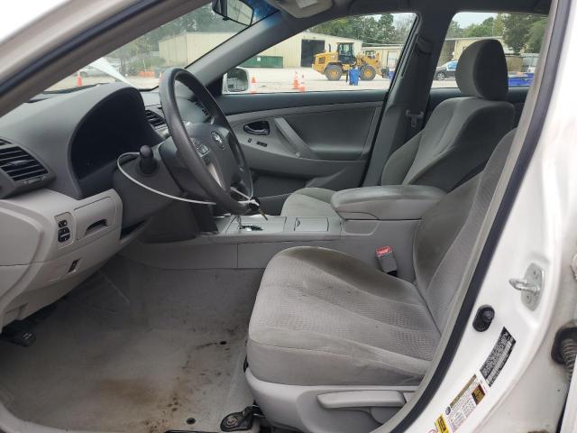 4T1BF3EK5AU567233 - 2010 TOYOTA CAMRY BASE WHITE photo 7