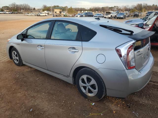 JTDKN3DU2D5561060 - 2013 TOYOTA PRIUS SILVER photo 2