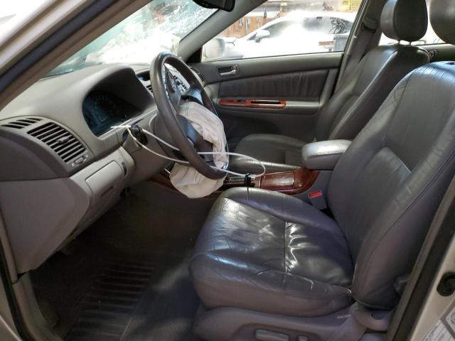 JTDBF30K820084288 - 2002 TOYOTA CAMRY LE SILVER photo 7