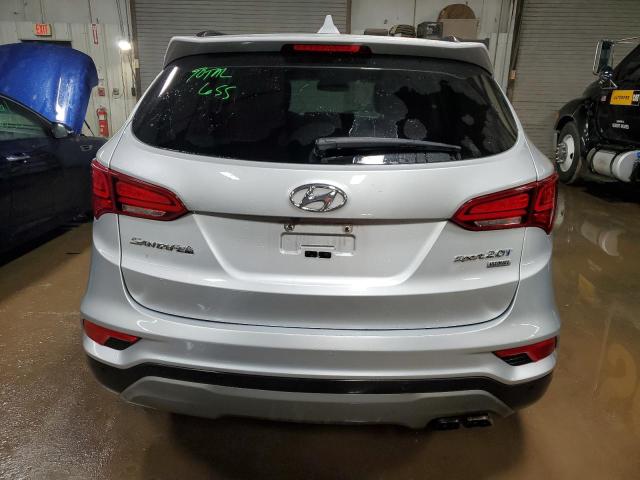 5XYZW4LA9JG558586 - 2018 HYUNDAI SANTA FE S SILVER photo 6