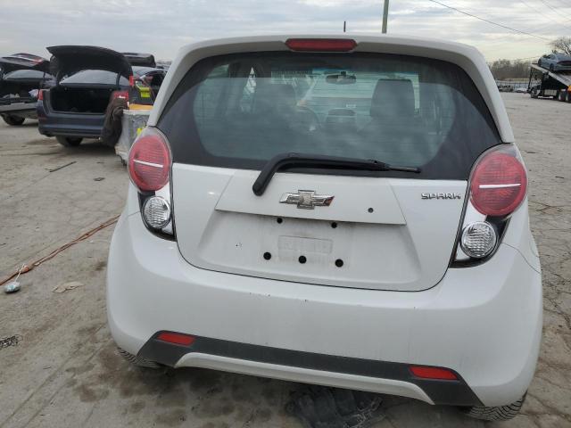 KL8CD6S93FC800050 - 2015 CHEVROLET SPARK 1LT WHITE photo 6