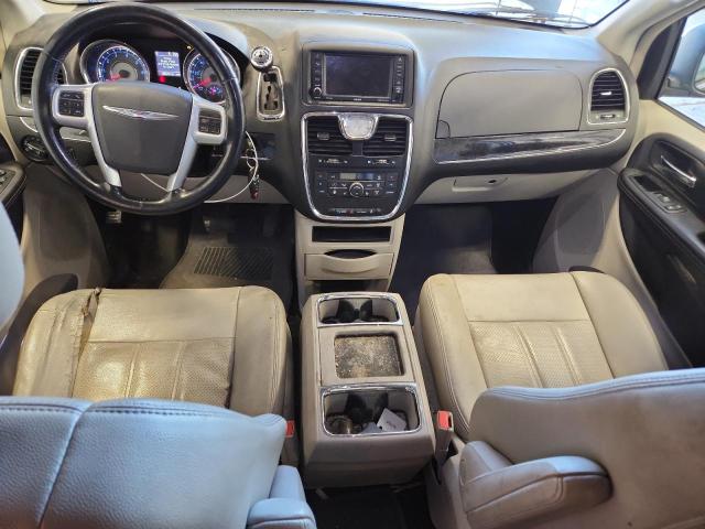 2C4RC1CG5DR808238 - 2013 CHRYSLER TOWN & COU TOURING L GRAY photo 8