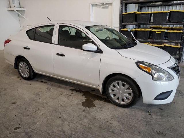 3N1CN7AP3JL817439 - 2018 NISSAN VERSA S WHITE photo 4