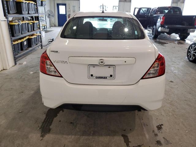 3N1CN7AP3JL817439 - 2018 NISSAN VERSA S WHITE photo 6