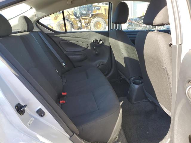 3N1CN7AP7KL815419 - 2019 NISSAN VERSA S Gümüş foto 10