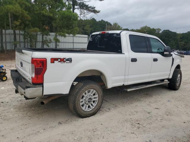 1FT7W2B66KEF58998 - 2019 FORD F250 SUPER DUTY WHITE photo 3