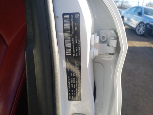 ZARFAEDN0J7593738 - 2018 ALFA ROMEO GIULIA Q4 白色 照片 12