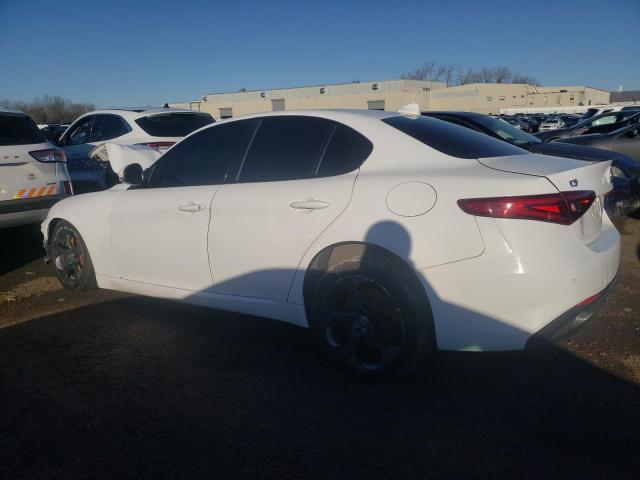 ZARFAEDN0J7593738 - 2018 ALFA ROMEO GIULIA Q4 白色 照片 2